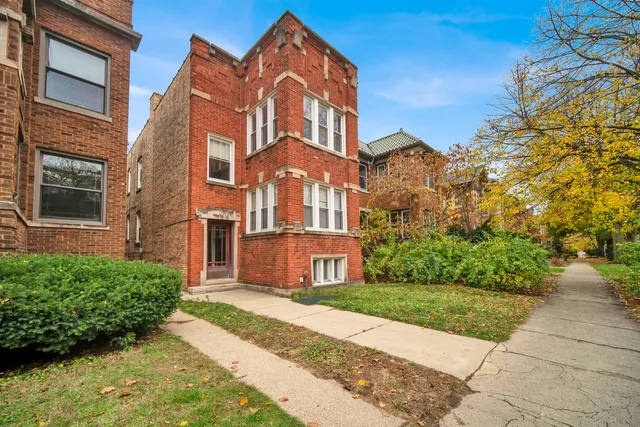 $850,000 | 6447 North Glenwood Avenue, Chicago, IL 60626
