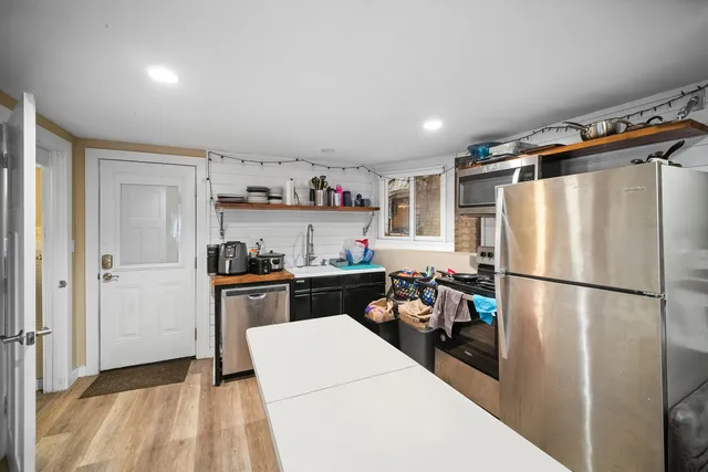 $850,000 | 6447 North Glenwood Avenue, Chicago, IL 60626