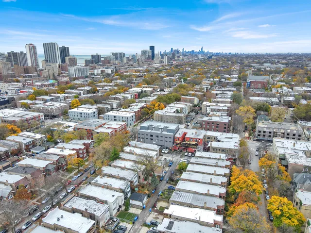 $850,000 | 6447 North Glenwood Avenue, Chicago, IL 60626