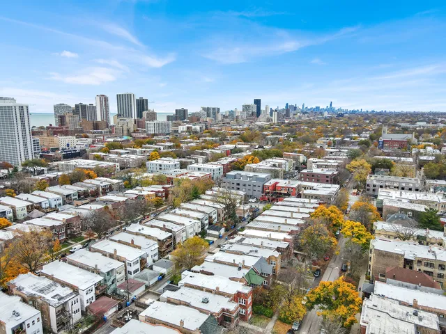 $850,000 | 6447 North Glenwood Avenue, Chicago, IL 60626