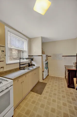 $850,000 | 6447 North Glenwood Avenue, Chicago, IL 60626