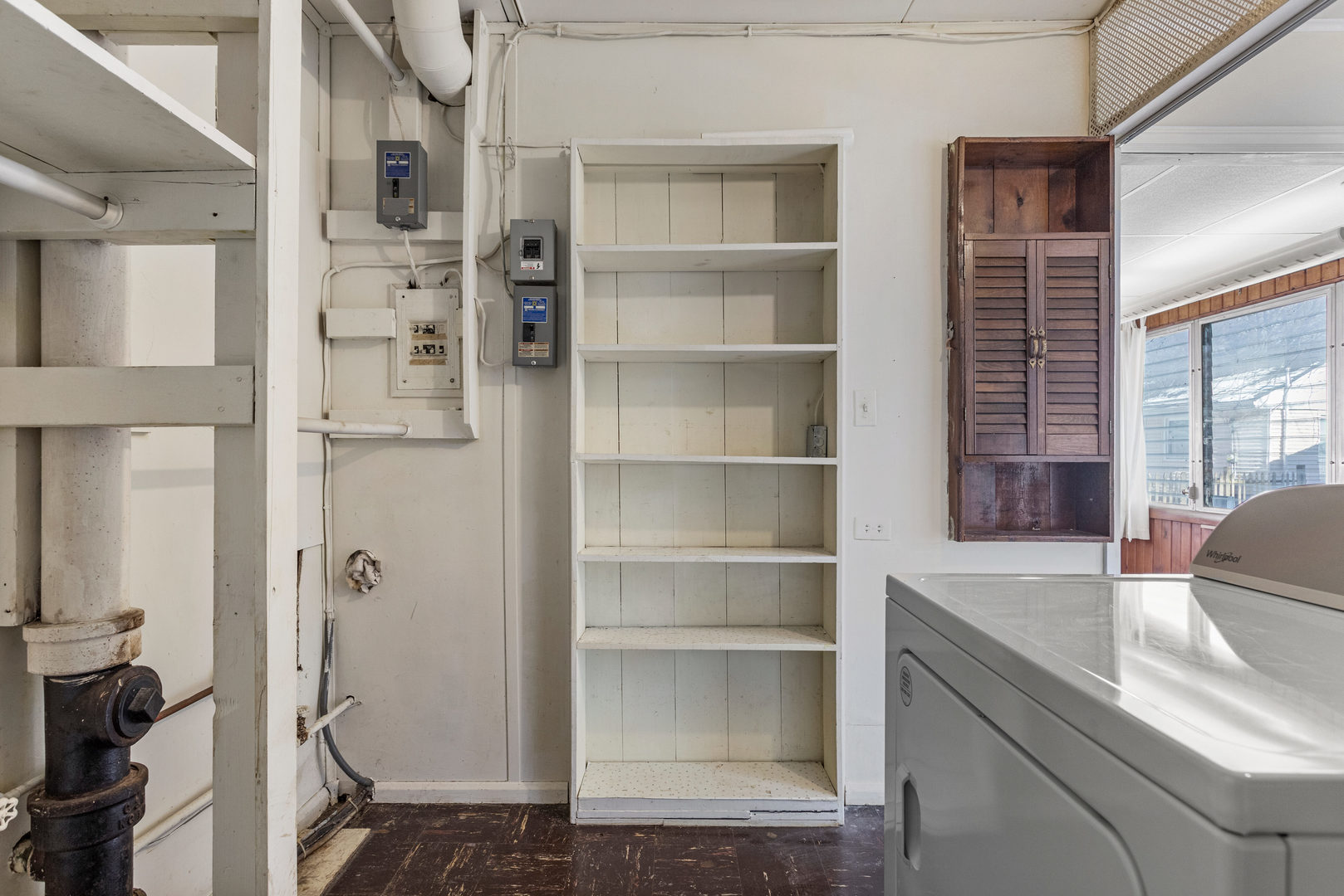 408 Maizefield Avenue Bloomington, IL 61701 - Photo 14 of 28 a bathroom with a shower