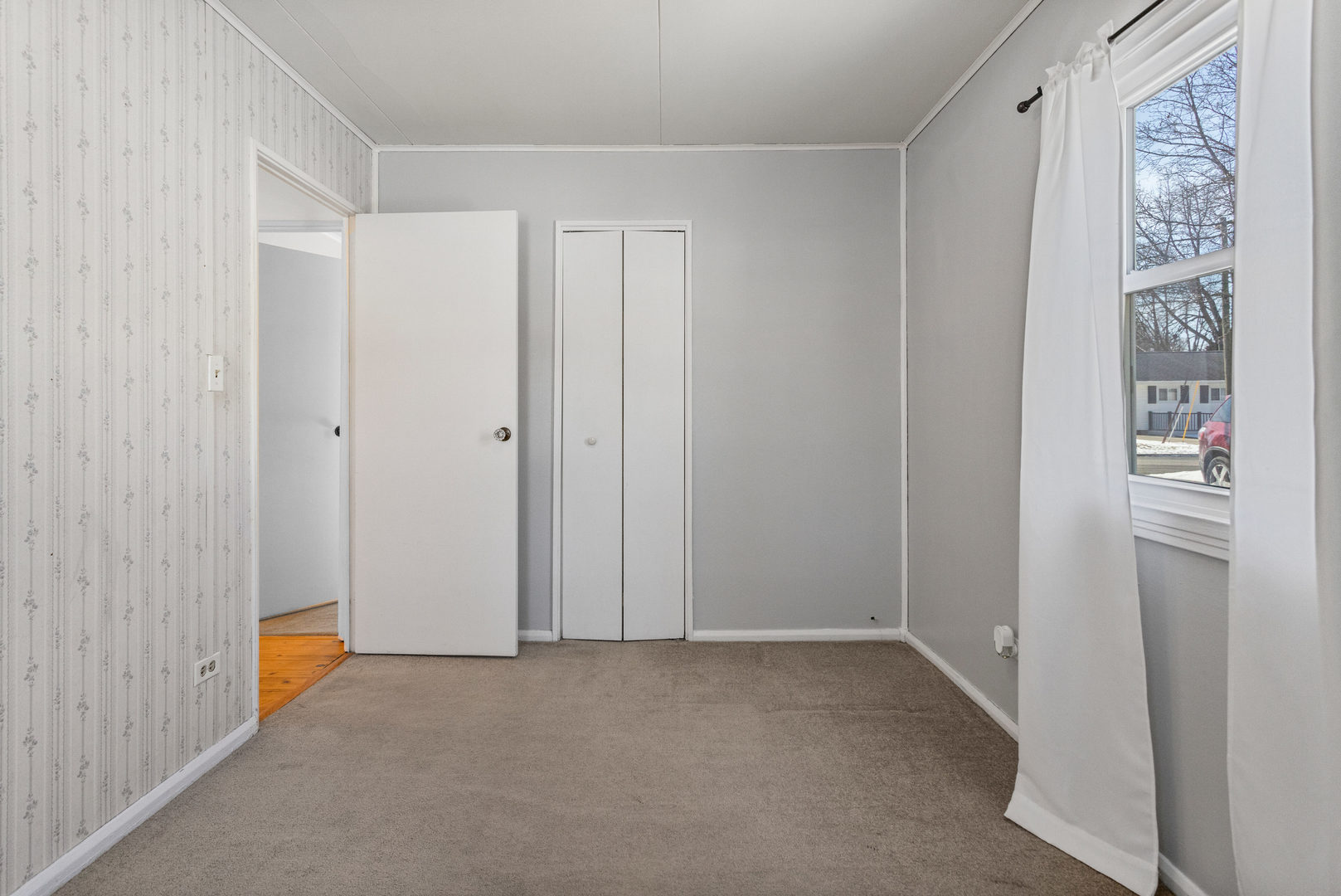 408 Maizefield Avenue Bloomington, IL 61701 - Photo 24 of 28 a view of an empty room