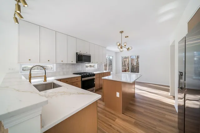 $389,900 | 4481 Tucker Lane, Waukegan, IL 60085