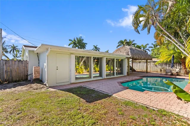 $4,500 | 2325 Northeast 9th Street, Pompano Beach, FL 33062