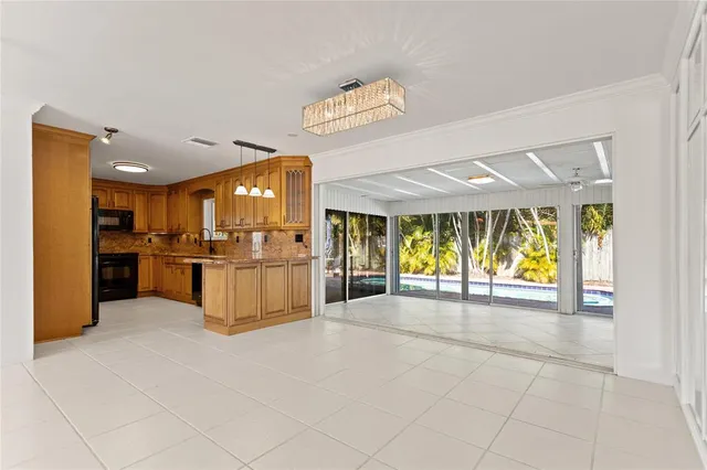 $4,500 | 2325 Northeast 9th Street, Pompano Beach, FL 33062