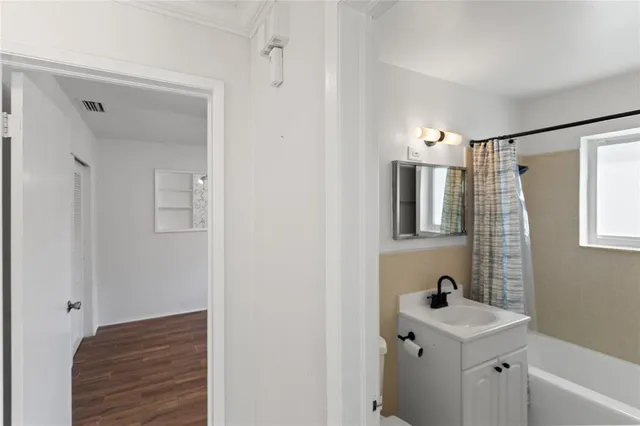 $4,500 | 2325 Northeast 9th Street, Pompano Beach, FL 33062