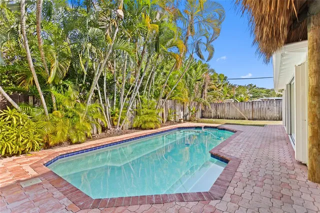 $4,500 | 2325 Northeast 9th Street, Pompano Beach, FL 33062