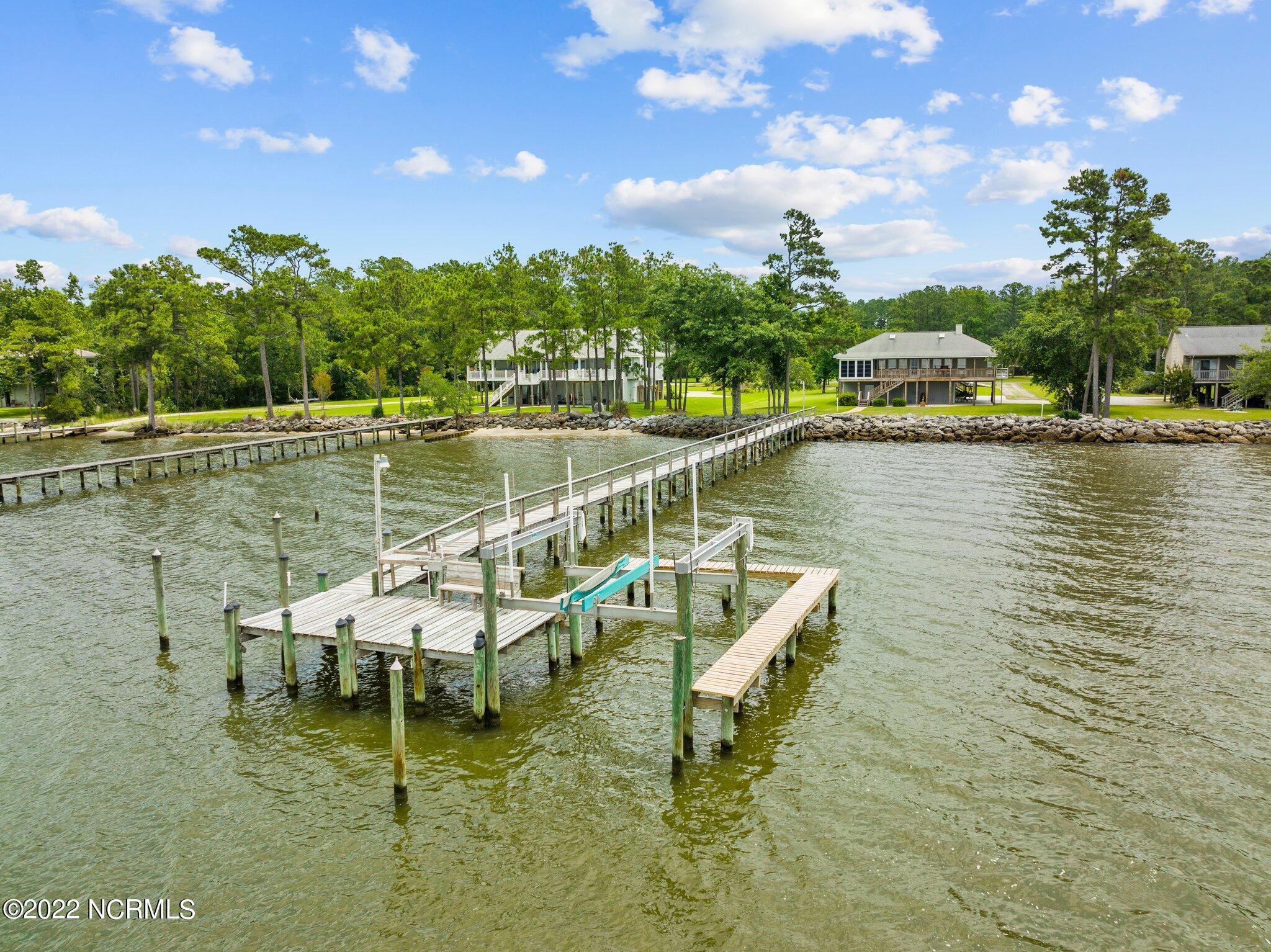 120 Thurman Road Beaufort, NC 28516 - Photo 11 of 37 120 Thurman Rd