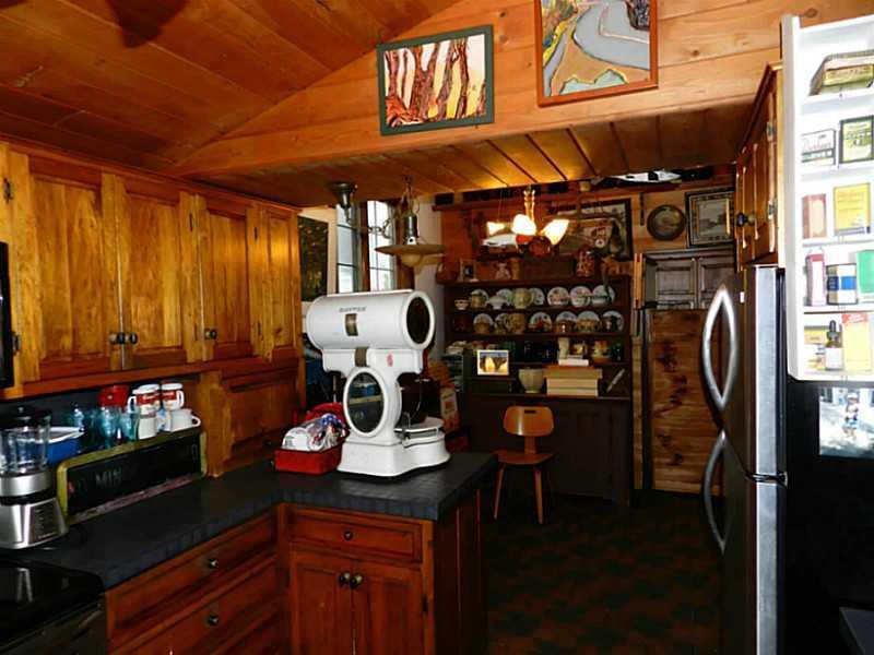 30 Dogtown Road Detroit, ME 04929 - Photo 8 of 35 Kitchen.