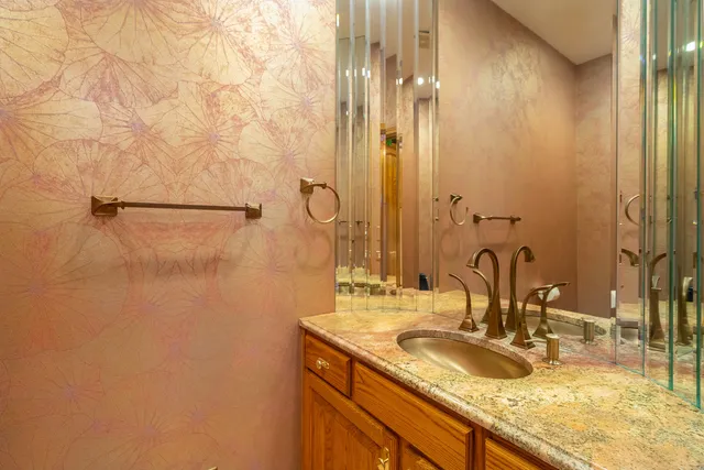 $1,199,999 | 807 Hitchcock Avenue, Lisle, IL 60532