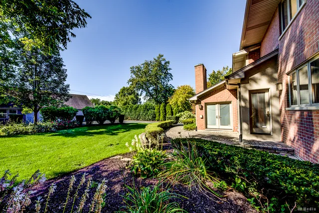 $1,199,999 | 807 Hitchcock Avenue, Lisle, IL 60532