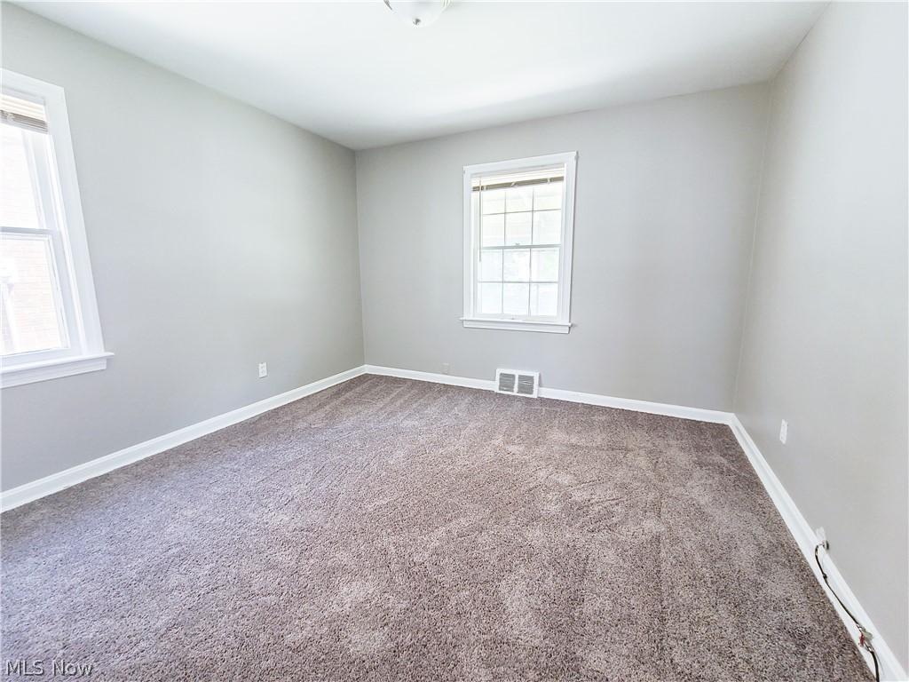 3726 Highland Road Cleveland, OH 44111 - Photo 4 of 21 Gallery Image 4