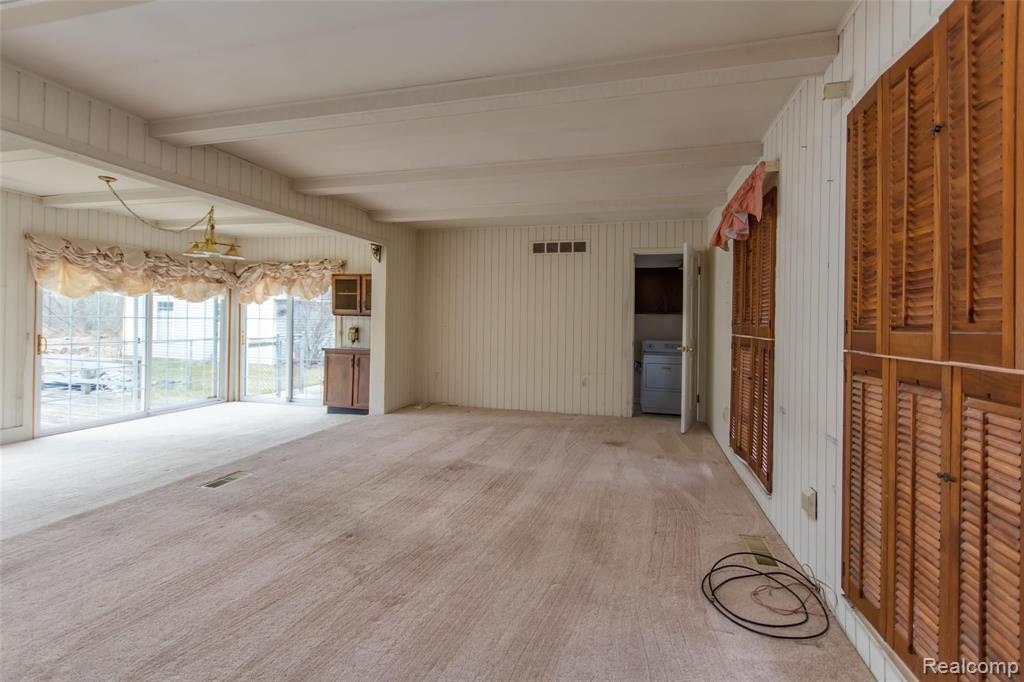 8475 Bridge Road Grosse Ile, MI 48138 - Photo 11 of 68
