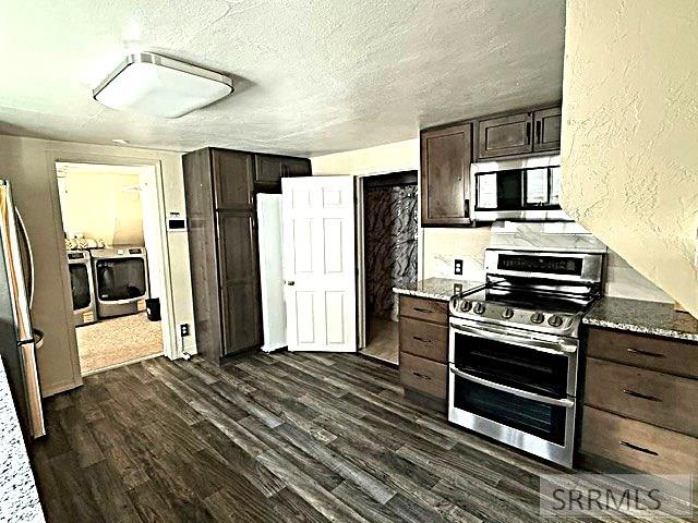329 North Bridge Street St. Anthony, ID 83445 - Photo 5 of 16 All stainless appliances
