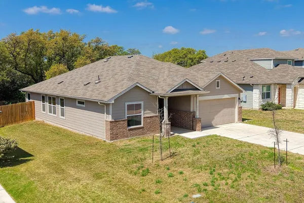 $299,900 | 252 Bunting Lane, Bertram, TX 78605