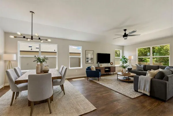 $299,900 | 252 Bunting Lane, Bertram, TX 78605