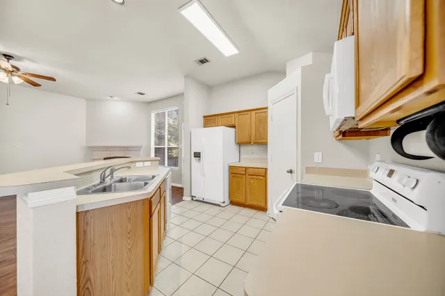 $1,850 | 256 Indian Falls South, Conroe, TX 77316