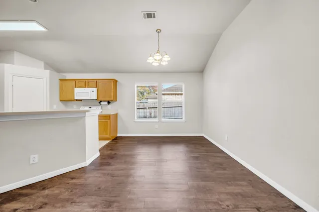 $1,850 | 256 Indian Falls South, Conroe, TX 77316