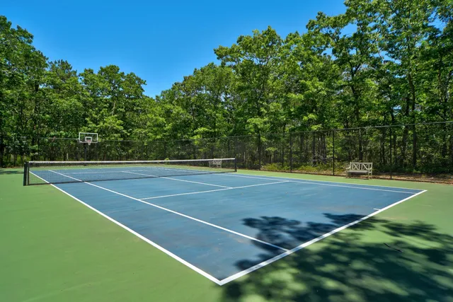 $40,000 | 143 Merchants Path, East Hampton, NY 11937