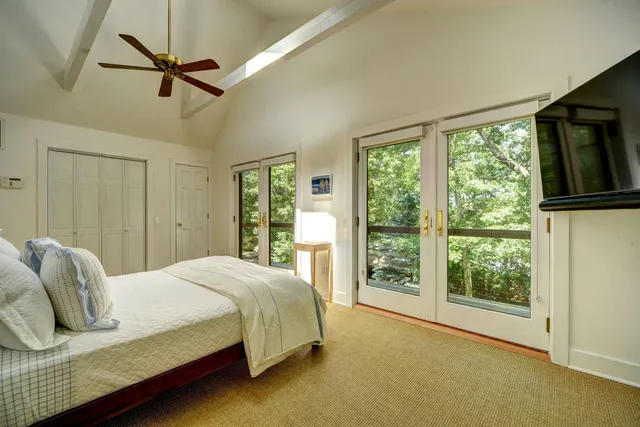 $40,000 | 143 Merchants Path, East Hampton, NY 11937