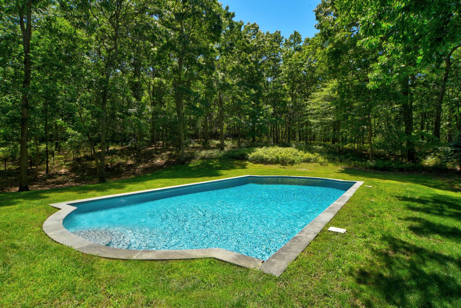 143 Merchants Path East Hampton, NY 11937 - Photo 3 of 21