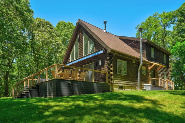 $40,000 | 143 Merchants Path, East Hampton, NY 11937