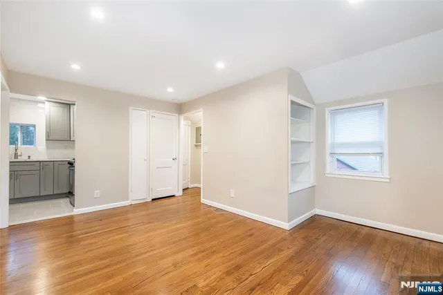 $2,000 | 189 Washington Avenue, Little Ferry, NJ 07643