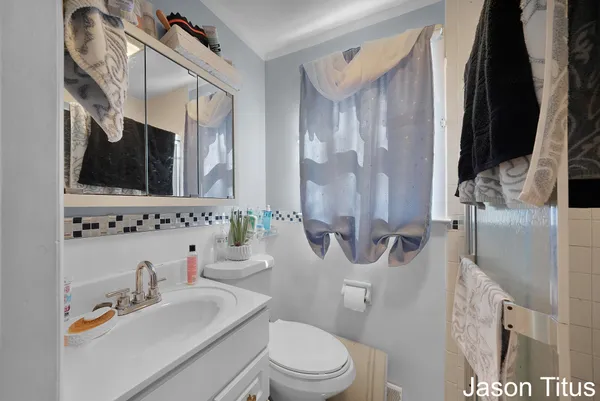 $449,900 | 1696 Ball Avenue Northeast, Grand Rapids, MI 49505