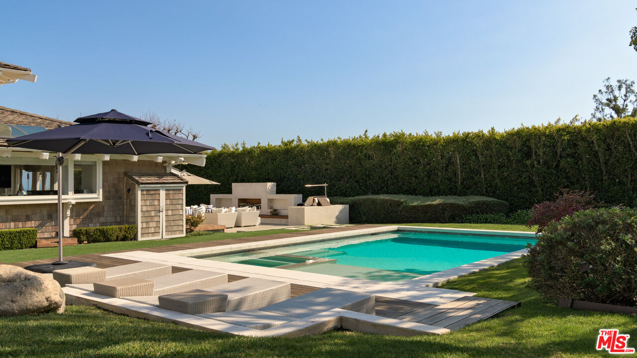 7111 Grasswood Avenue Malibu, CA 90265 - Photo 26 of 37