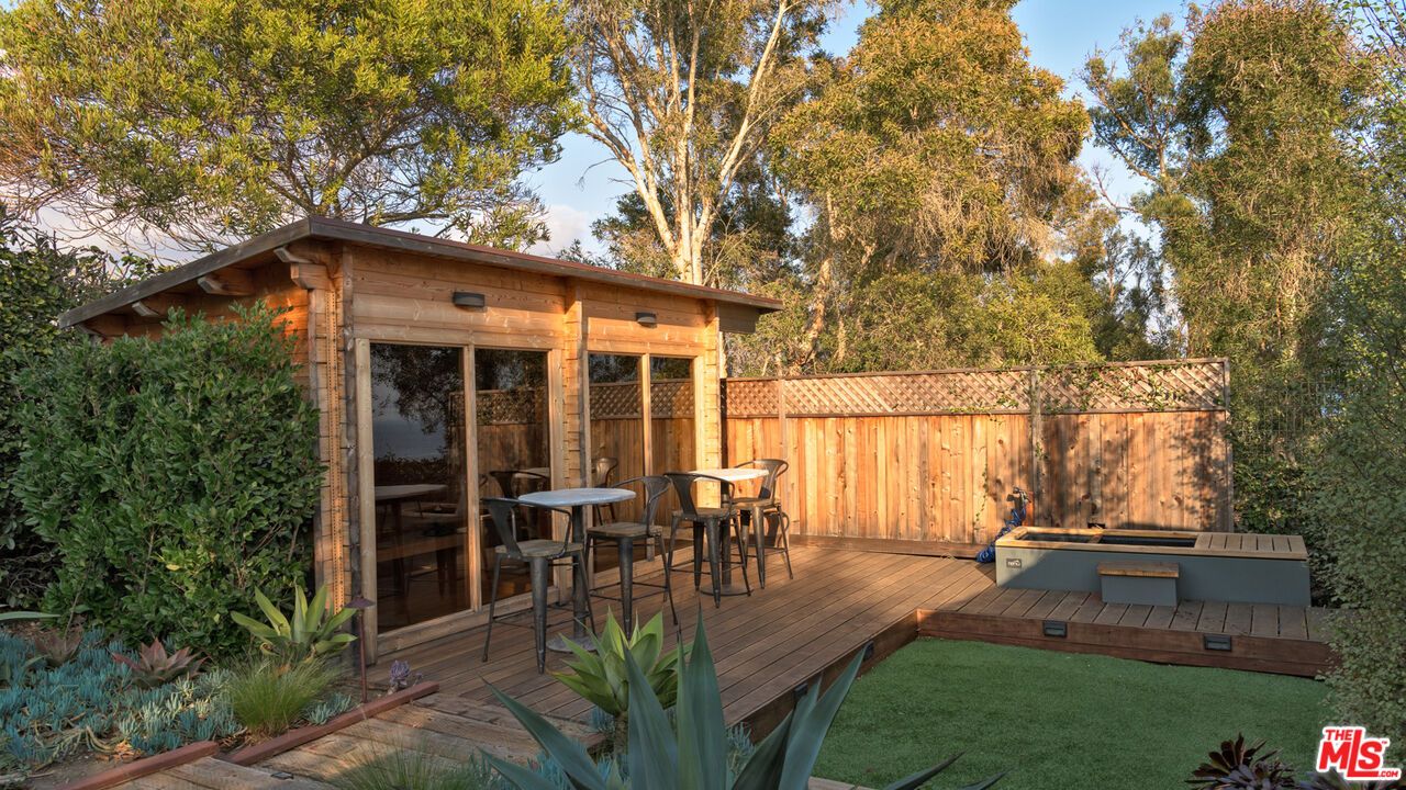 7111 Grasswood Avenue Malibu, CA 90265 - Photo 36 of 37