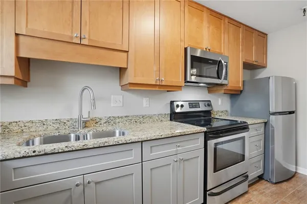 $1,800 | 215 Winding River Drive, Unit F, Sandy Springs, GA 30350