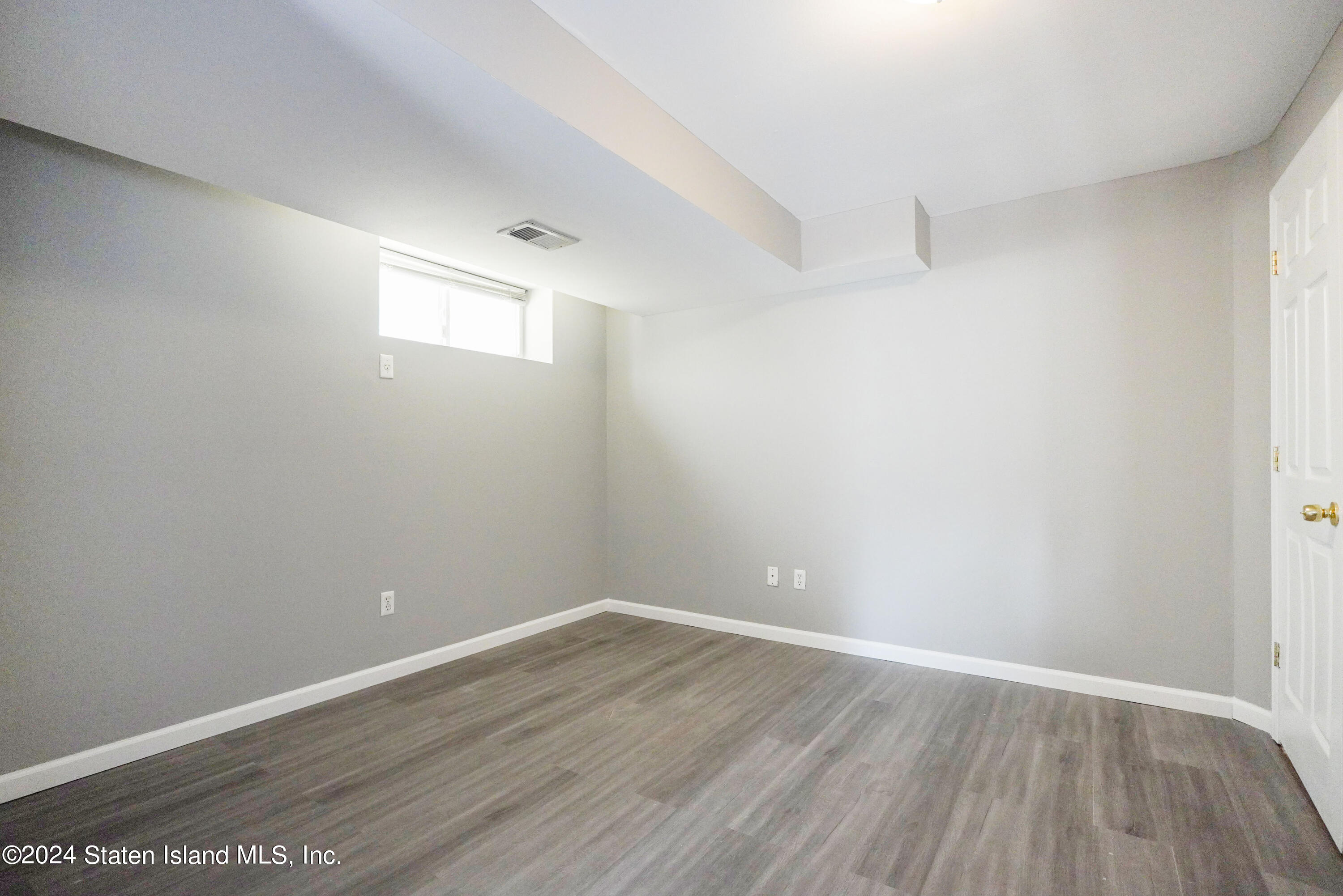 240 Harbor Road Staten Island, NY 10303 - Photo 27 of 32 Finished Basement