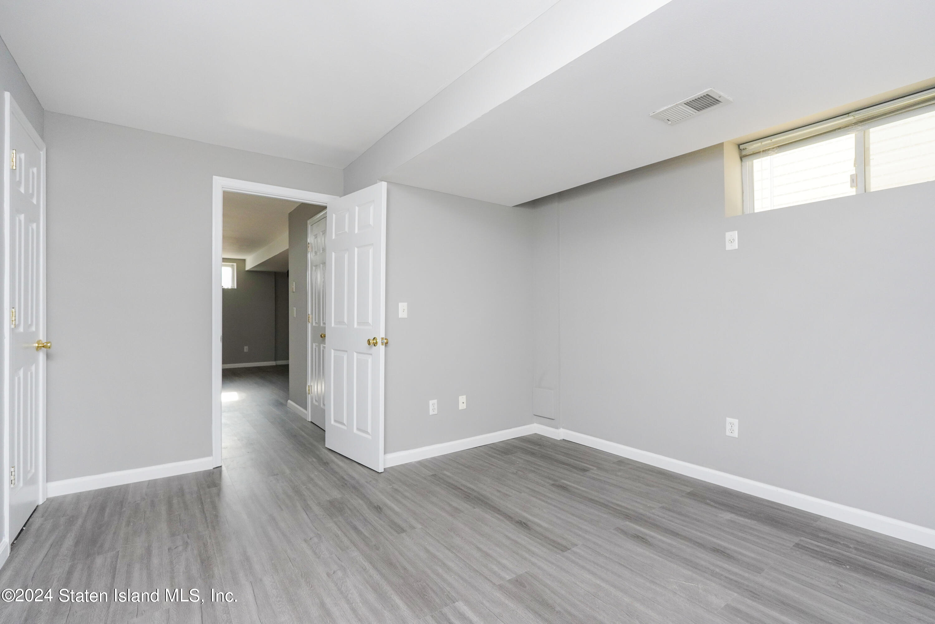 240 Harbor Road Staten Island, NY 10303 - Photo 28 of 32 Finished Basement