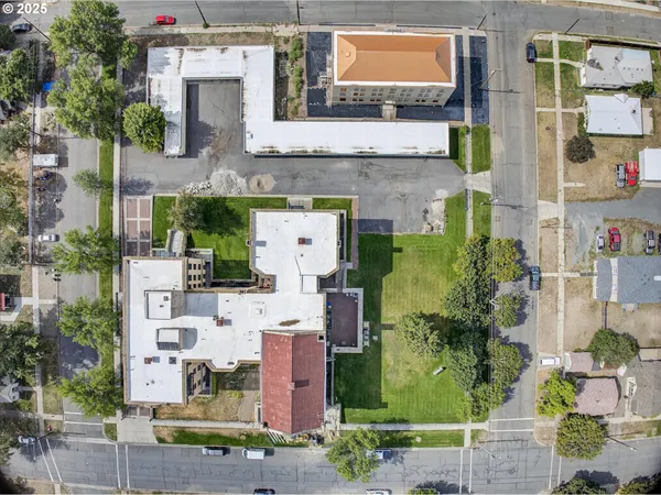 $172,000 | 2365 4th Street, Unit 201, Baker City, OR 97814