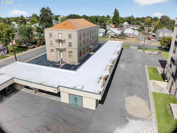 $172,000 | 2365 4th Street, Unit 201, Baker City, OR 97814