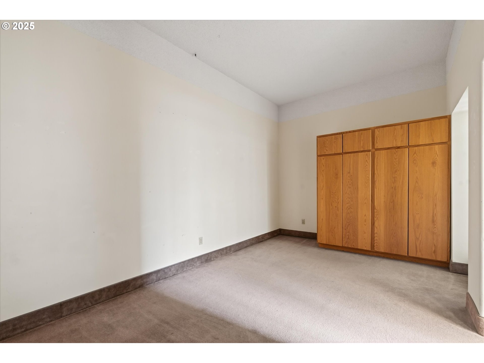 2365 4th Street, Unit 201 Baker City, OR 97814 - Photo 10 of 33 a view of an empty room