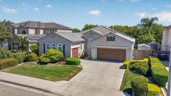 $480,000 | 5688 East Christine Avenue, Fresno, CA 93727
