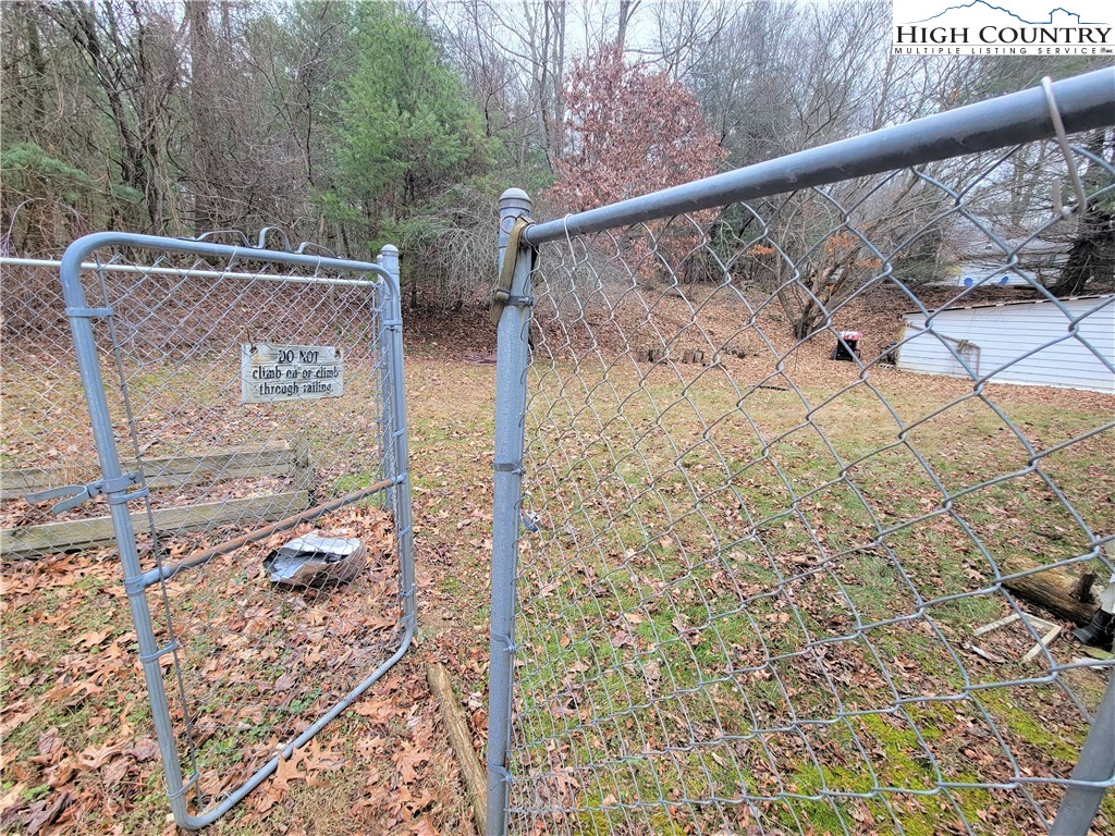 153 Ridgewood Drive Boone, NC 28607 - Photo 19 of 29