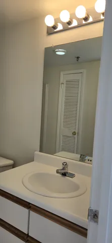 $385,000 | 900 19th Avenue South, Unit 1001, Nashville, TN 37212