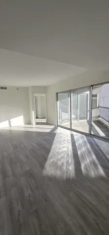 $385,000 | 900 19th Avenue South, Unit 1001, Nashville, TN 37212