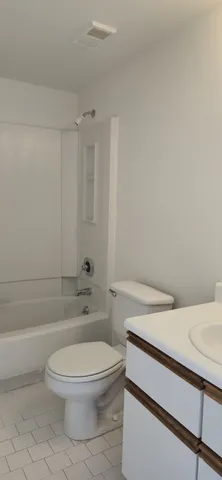 $385,000 | 900 19th Avenue South, Unit 1001, Nashville, TN 37212