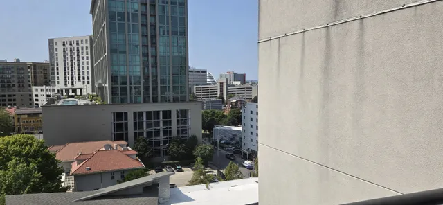 $385,000 | 900 19th Avenue South, Unit 1001, Nashville, TN 37212