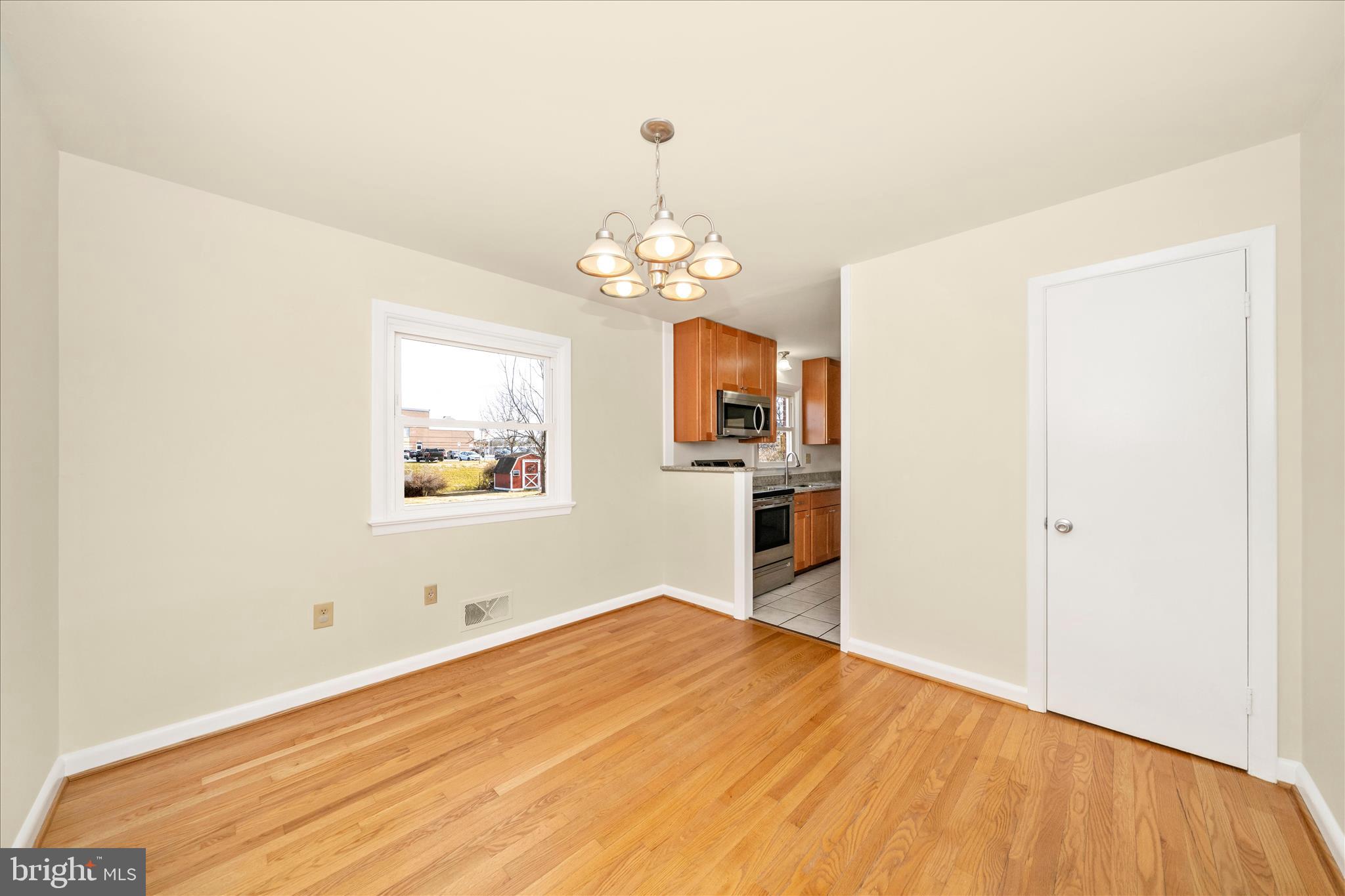 30 Georgetown Road Walkersville, MD 21793 - Photo 11 of 52 Dining Room