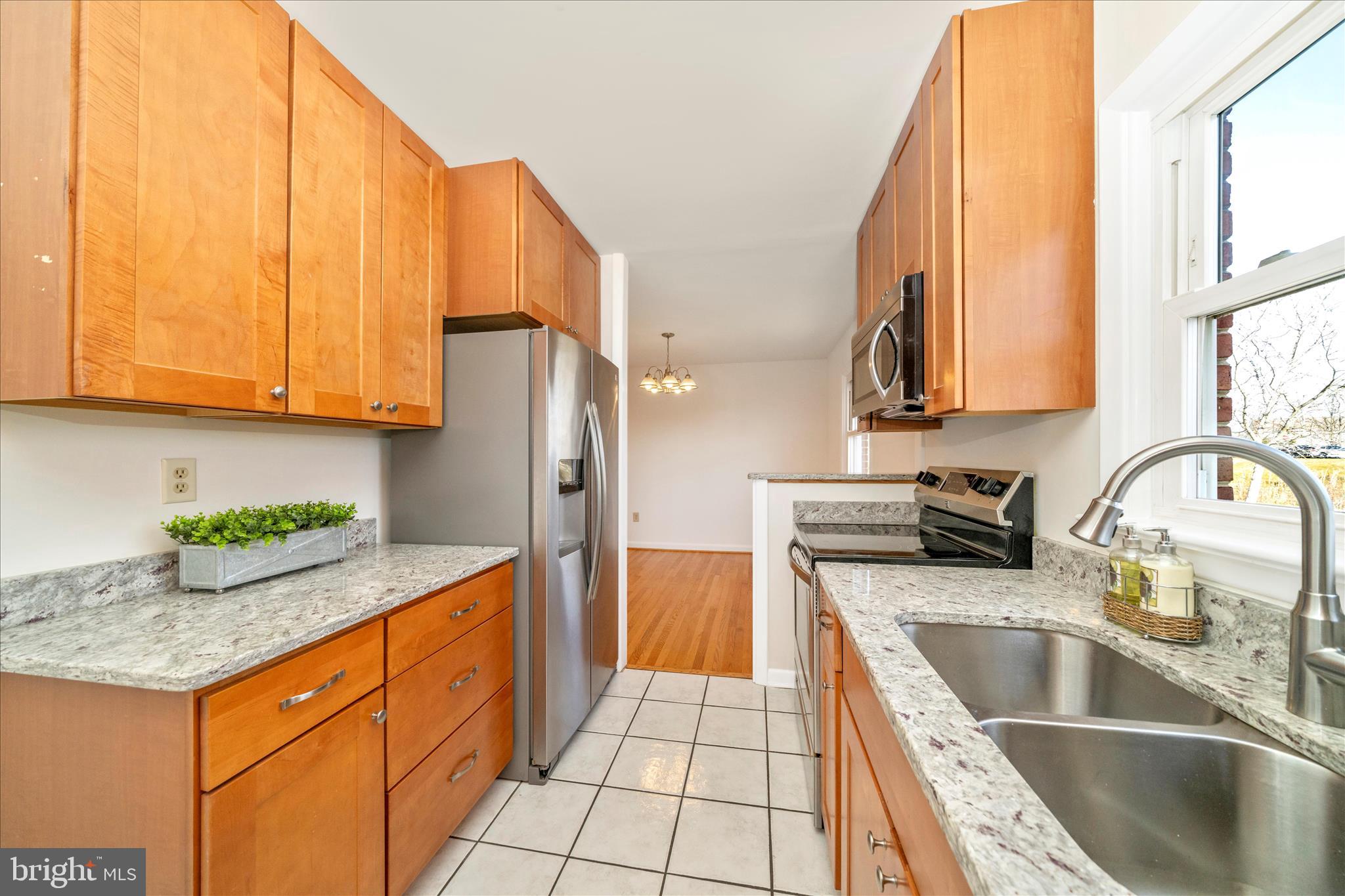 30 Georgetown Road Walkersville, MD 21793 - Photo 18 of 52 And stainless steel appliances!