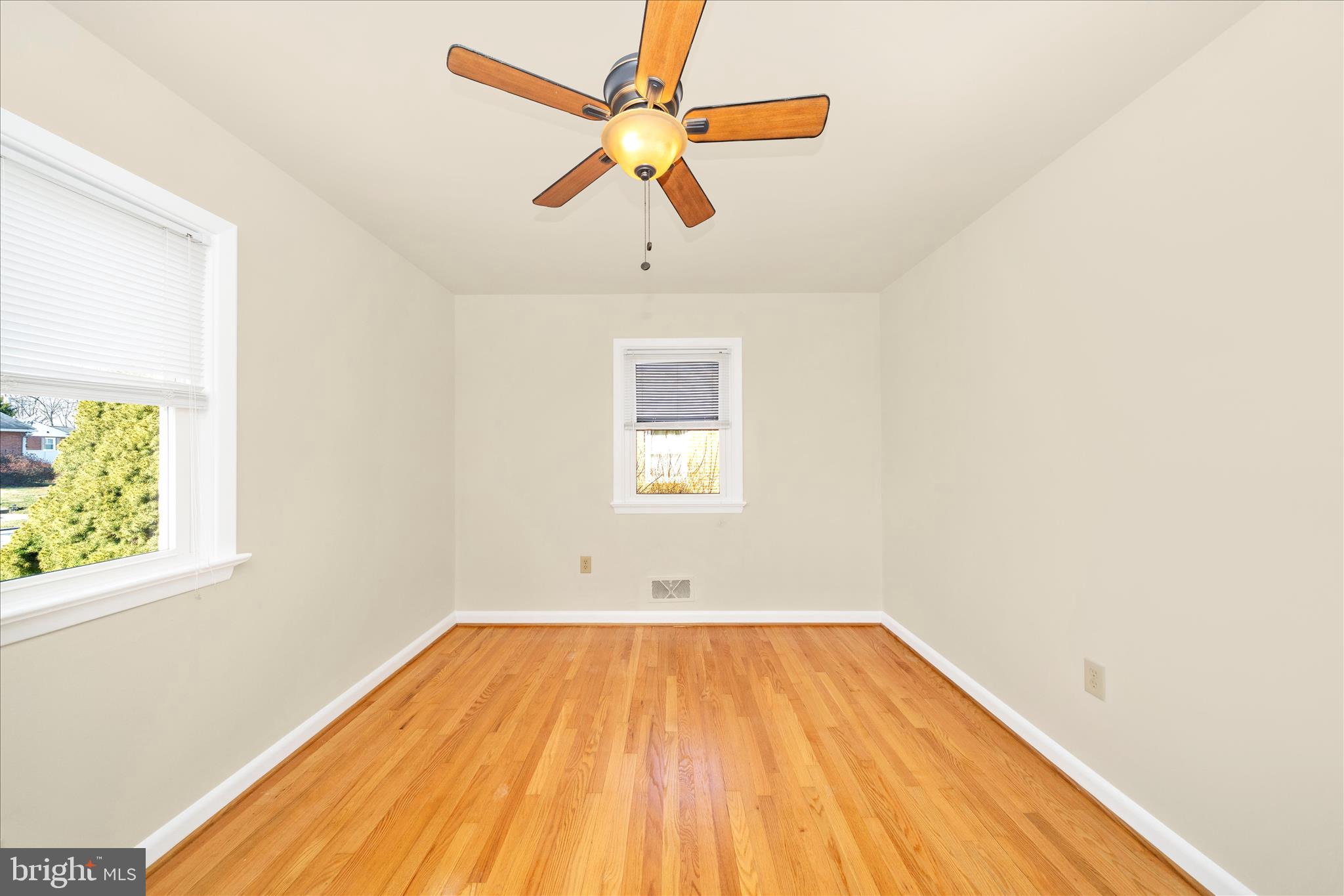 30 Georgetown Road Walkersville, MD 21793 - Photo 23 of 52 Primary Bedroom