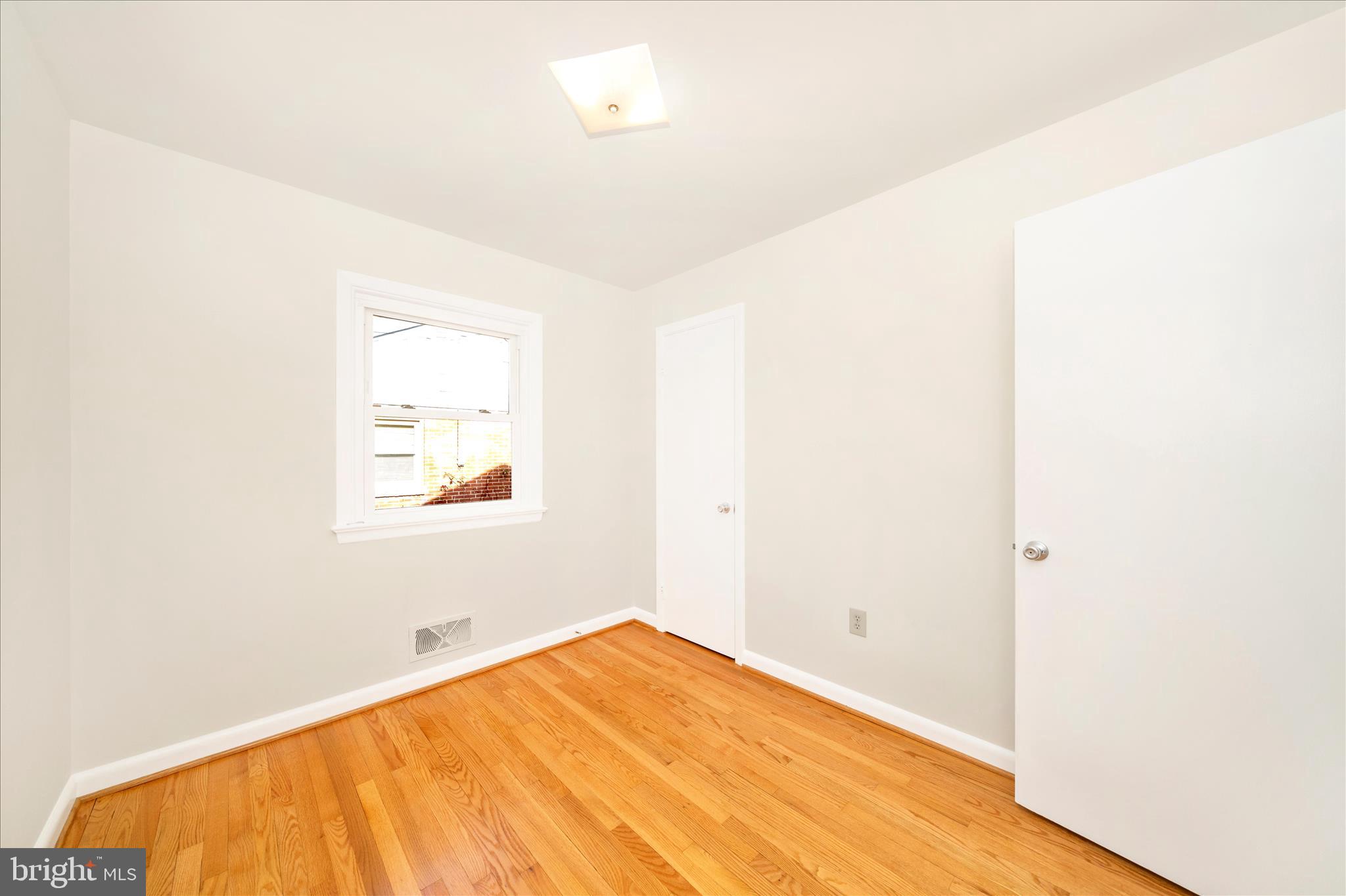 30 Georgetown Road Walkersville, MD 21793 - Photo 25 of 52 Bedroom 2