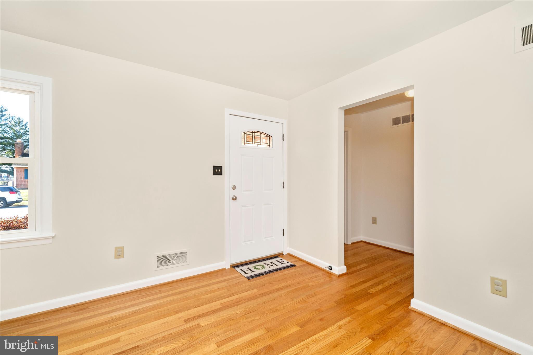 30 Georgetown Road Walkersville, MD 21793 - Photo 3 of 52 Welcome home!