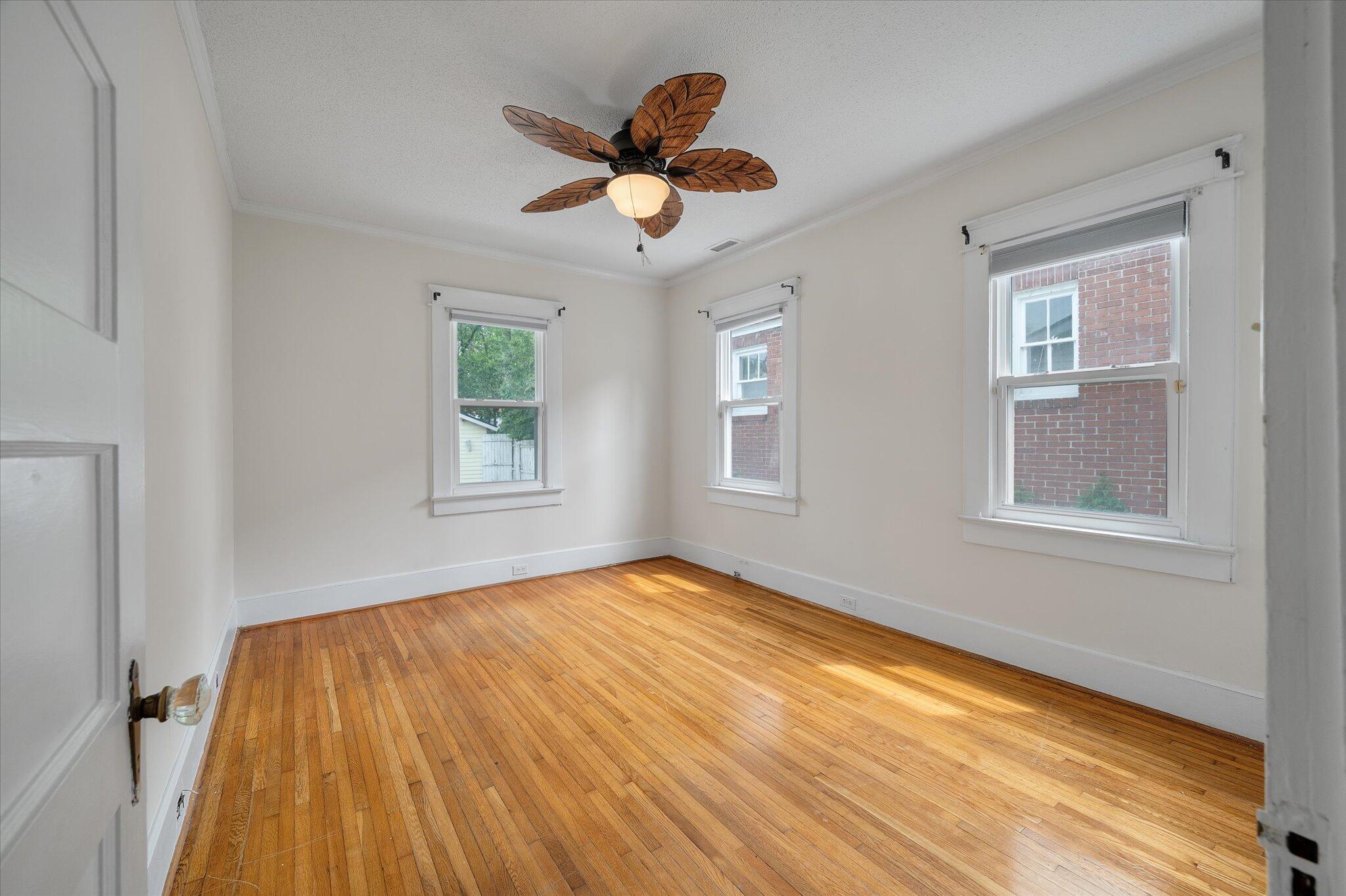 798 Rutledge Avenue Charleston, SC 29403 - Photo 25 of 35 25-798 Rutledge_e_Lowcountry_Exposure-16