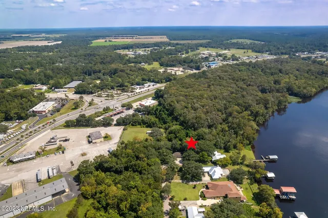 $3,500 | 227 Highway 17, East Palatka, FL 32131